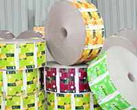 WSFM1100-2000型液體奶、飲料紙盒專用材料擠出復(fù)合淋膜機(jī)